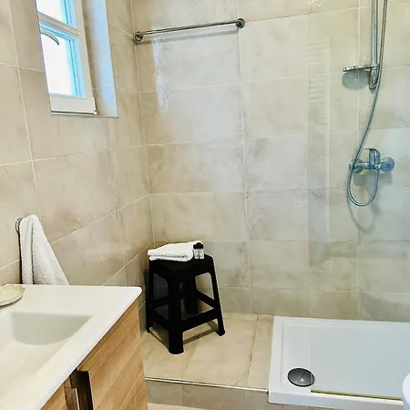 Luxury At Pelion- Ruby